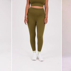 Girlfriend collective FLOAT leggings in Fern